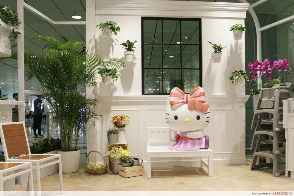 Hello Kitty Cafe Interior 4 