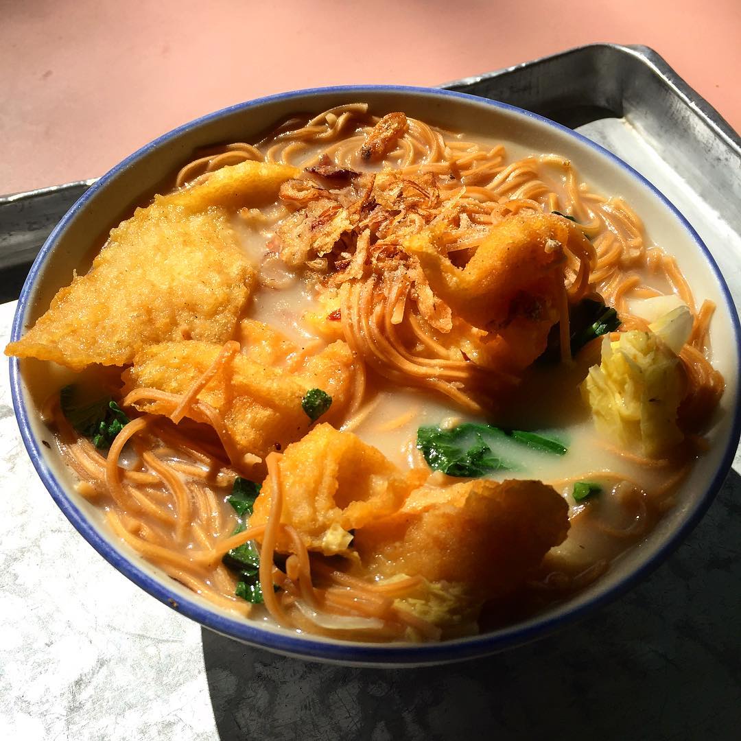 whampoa market - fish noodles