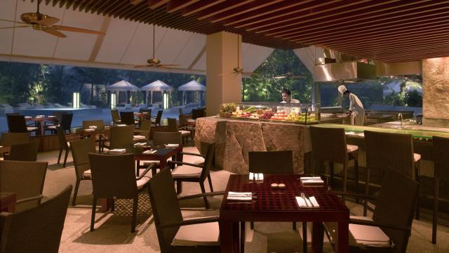 hotel seafood buffet - oasis grand hyatt