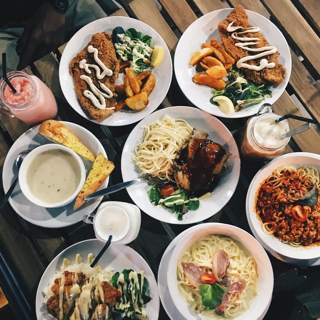 Pasir Ris cheap food haunts - The Tree Cafe