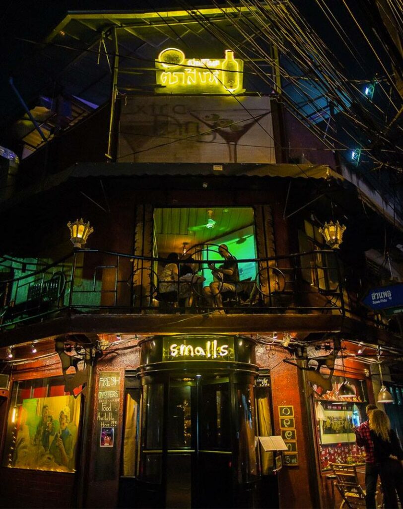 bangkok restaurants smalls bar
