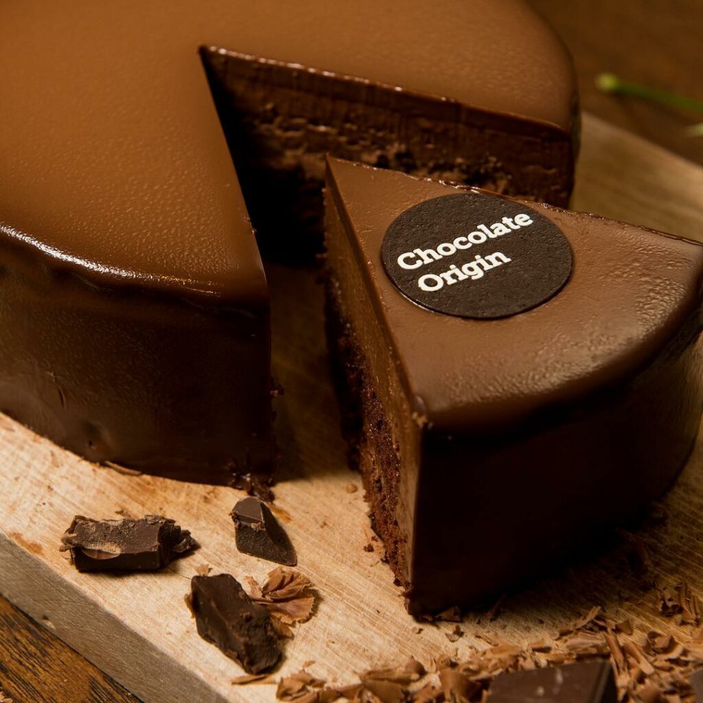 chocolate cakes - chocolate origin by @chocolateorigin.bn