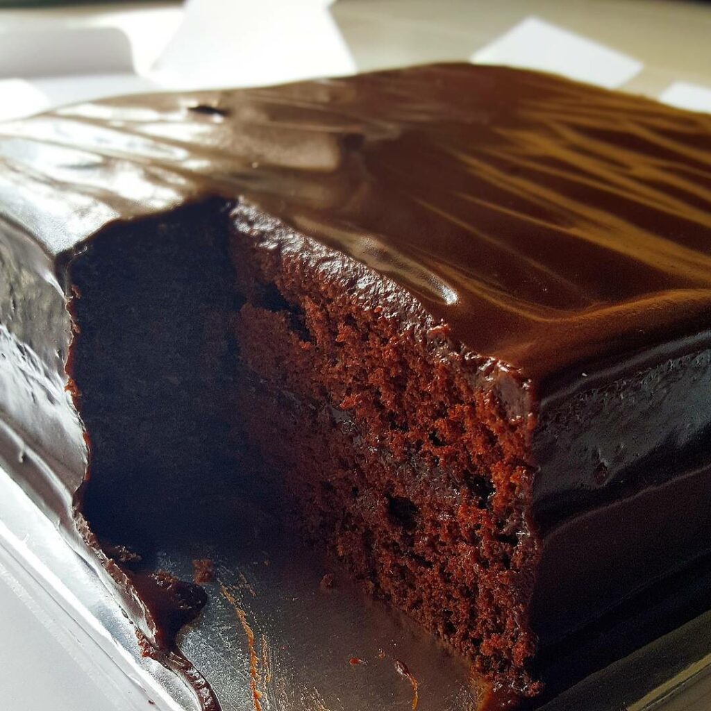 chocolate cakes - lana cake shop @themochareview