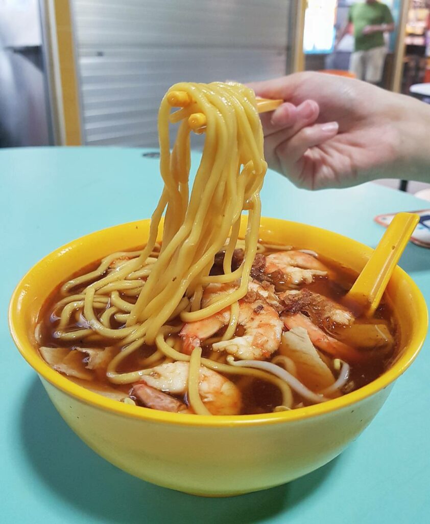 Toa Payoh Lorong 8 Market & Food Centre - Shun Li Prawn Noodles by @uncleeats