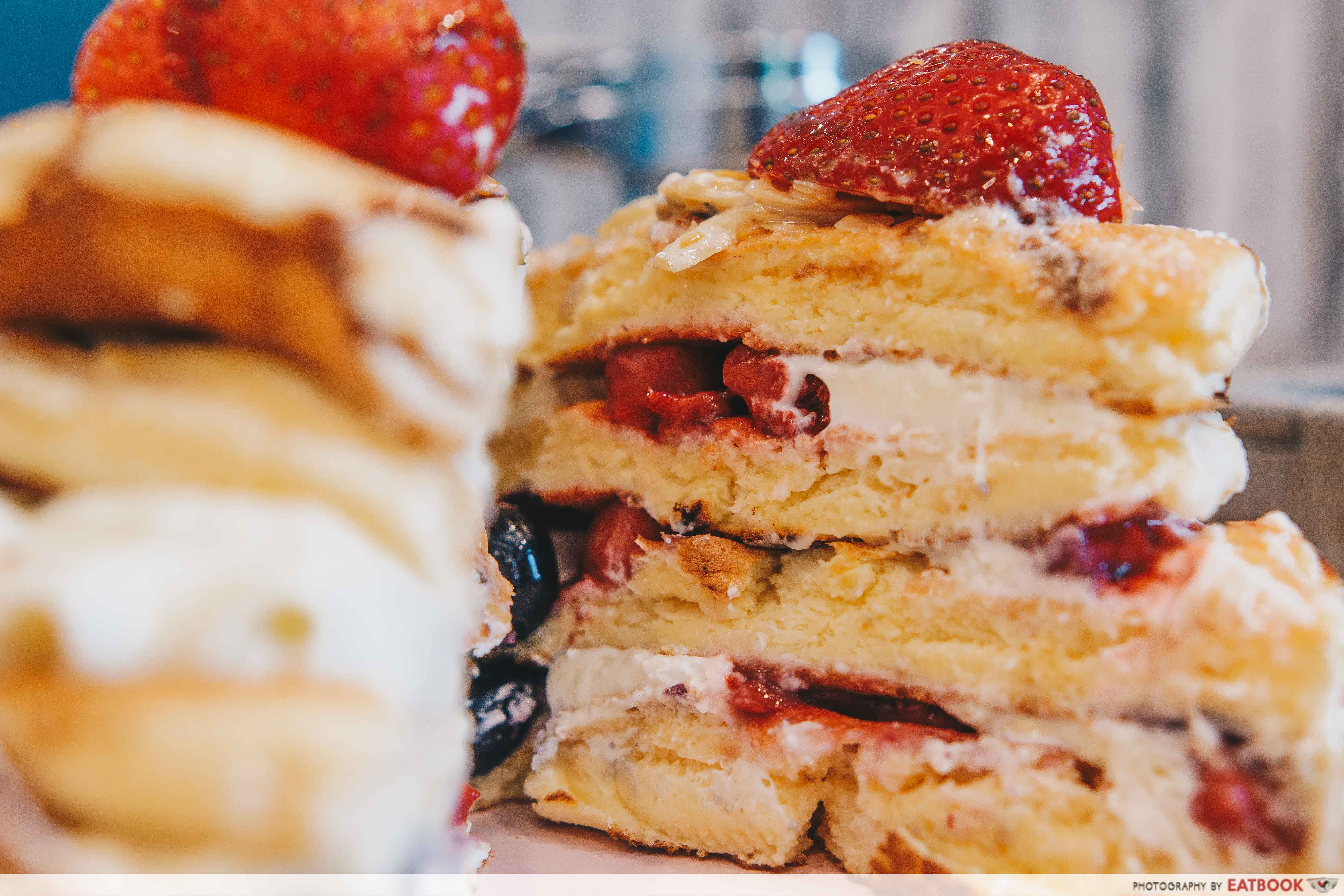 Belle-Ville - cross-section of Strawberry and Mixed Berry Pancake