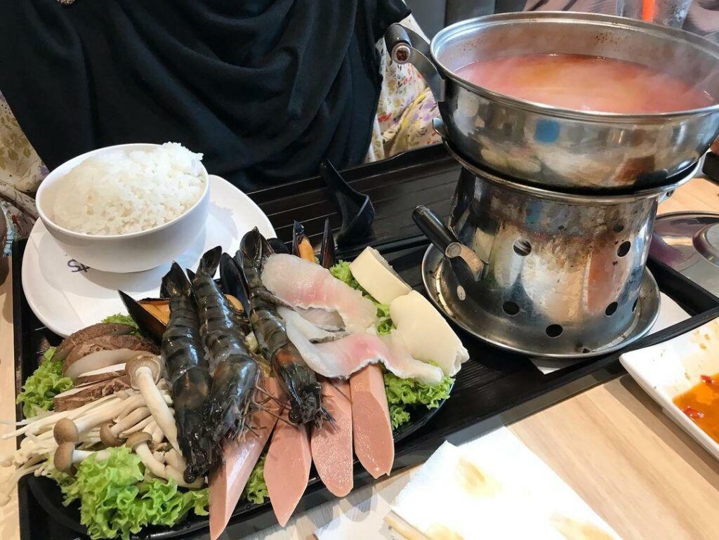 13 Affordable And Delicious Places to Eat In Sentosa For Under $25 Per Pax