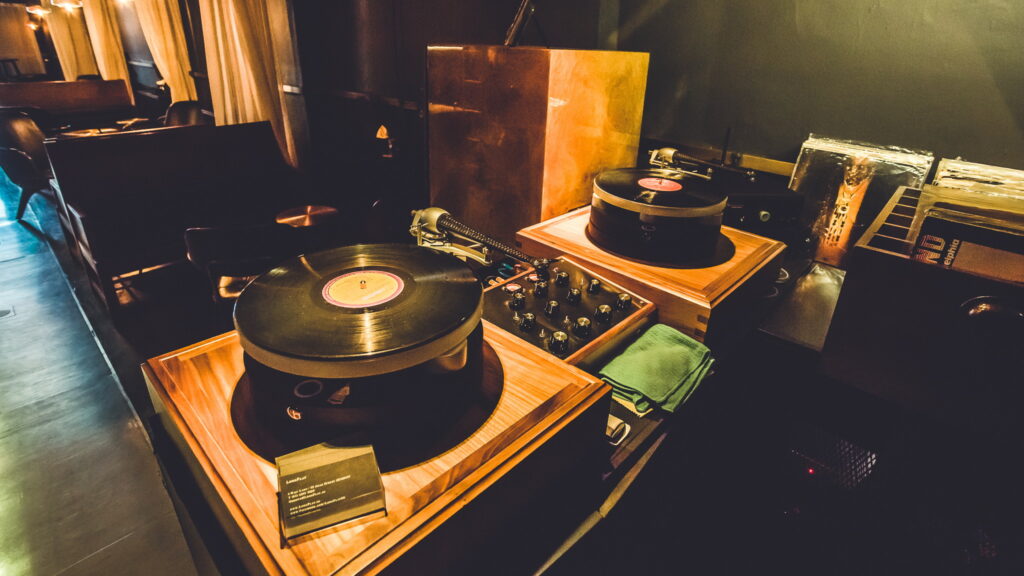 10 Live Music Bars In Singapore To Unwind At On Any Day Of the Week