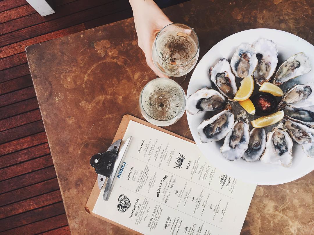 10 Date Night Worthy Restaurants To Get Fresh Oysters For $2 Or Less