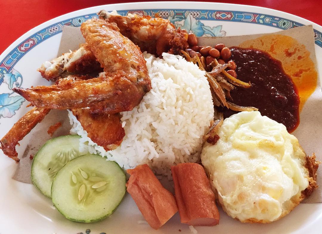 cheap-and-good-nasi-lemak-singapore-6