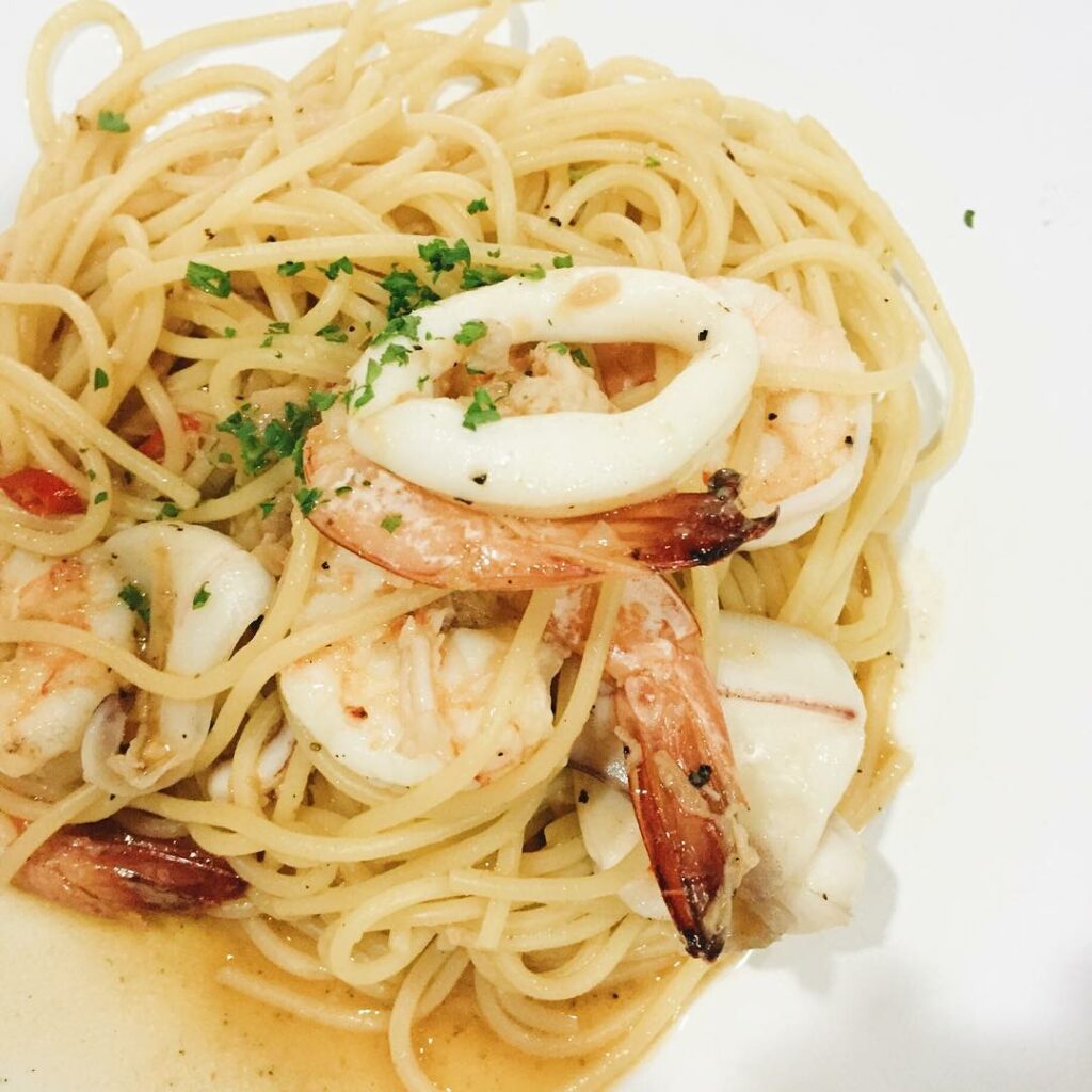 10 serangoon gardens food places that prove chomp chomp is not