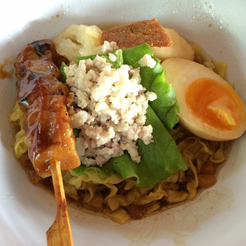 10 Unique Bak Chor Mee That Come With A Special Twist Eatbook Sg