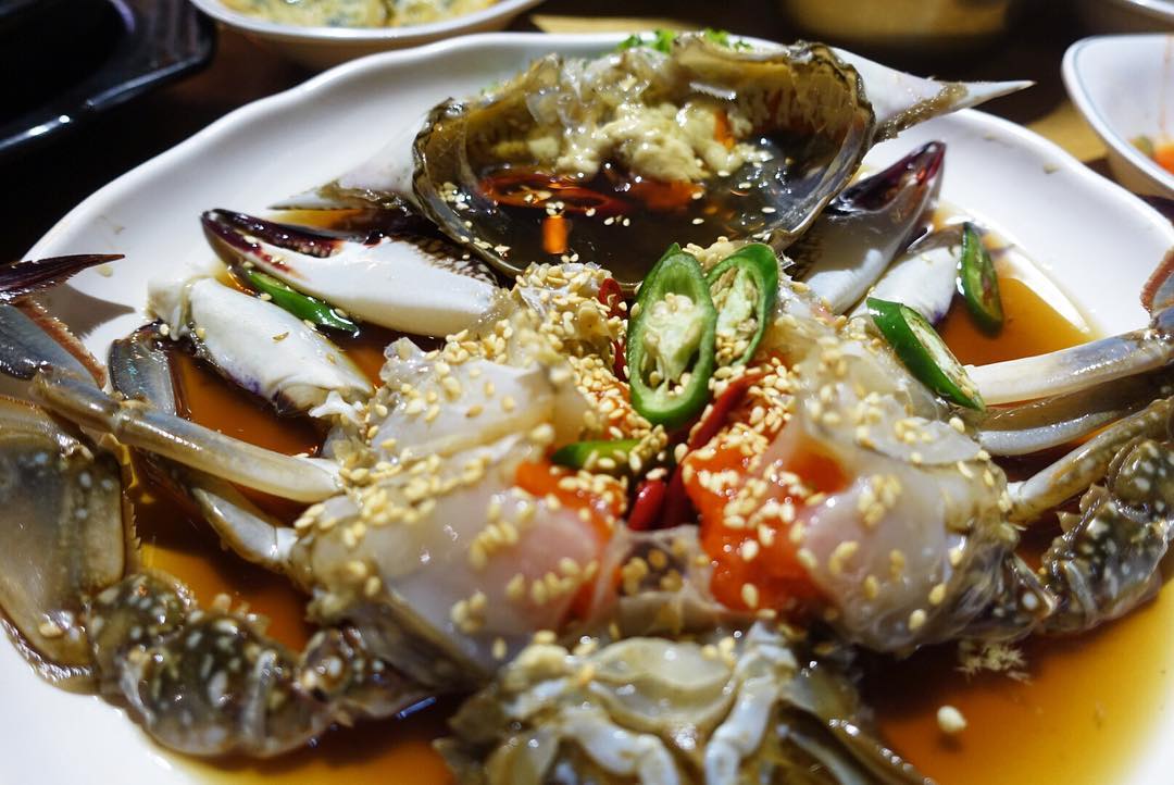Корейский краб. Краб кимчи. Soy Sauce marinated Crab. Cambodia dish Kdam Crab. Hello Crab Korea Restaurant.