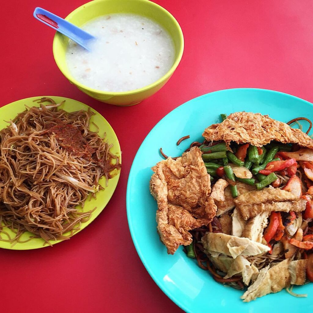 10-signature-bee-hoon-dishes-that-propelled-these-eateries-to-fame