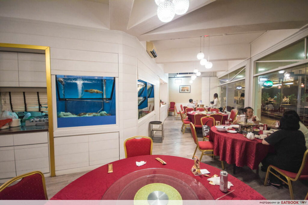 De'Beer Seafood Restaurant Review Crazylooking Flaming Chicken Dish