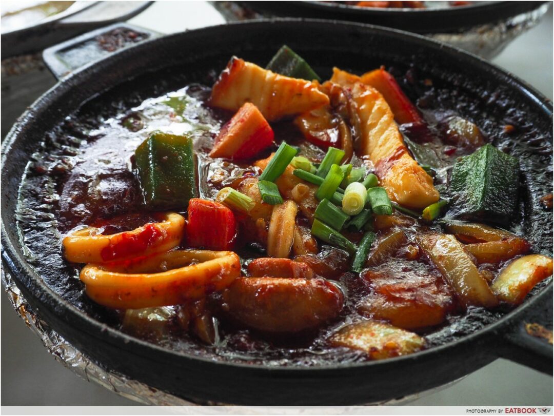 Lau Wang Claypot Delights Review: Hawker Stall With 16 Clay Pot Dishes ...