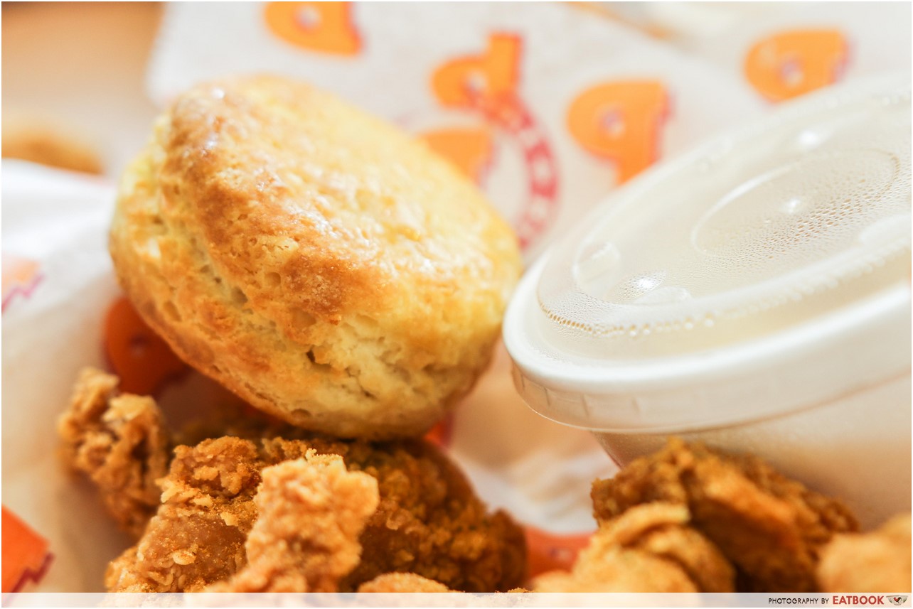 2 popeyes biscuit no drink