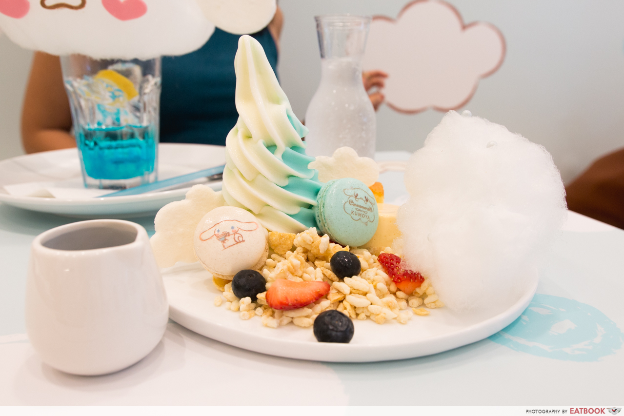 cinnamoroll cafe - froyo dessert