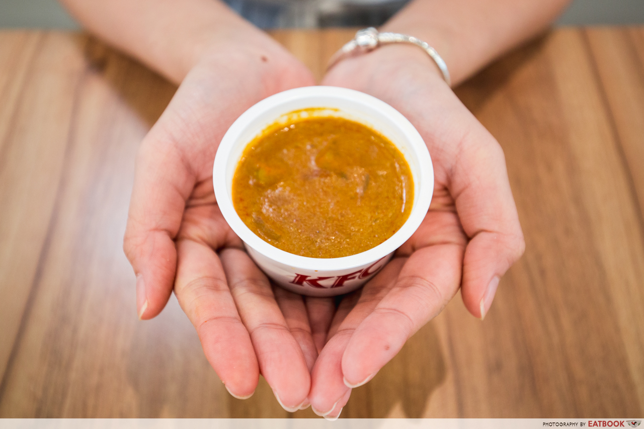 kfc curry crunch - curry sauce
