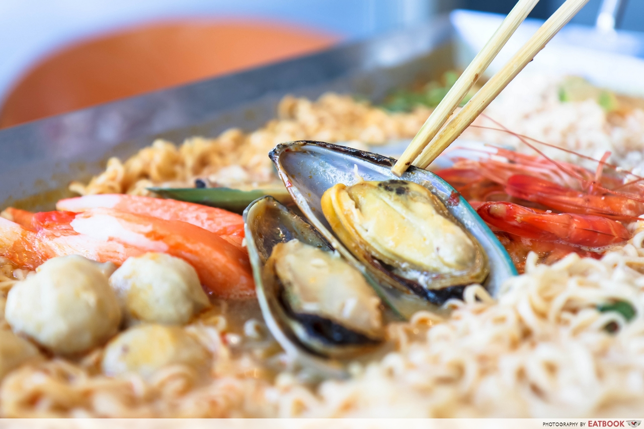 Thai Super Bowl - Mussel