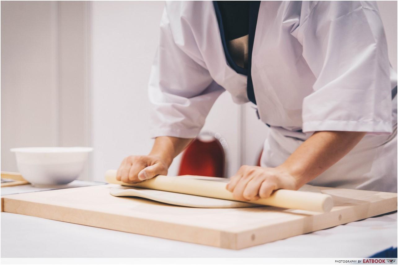 japanese soba - rolling soba