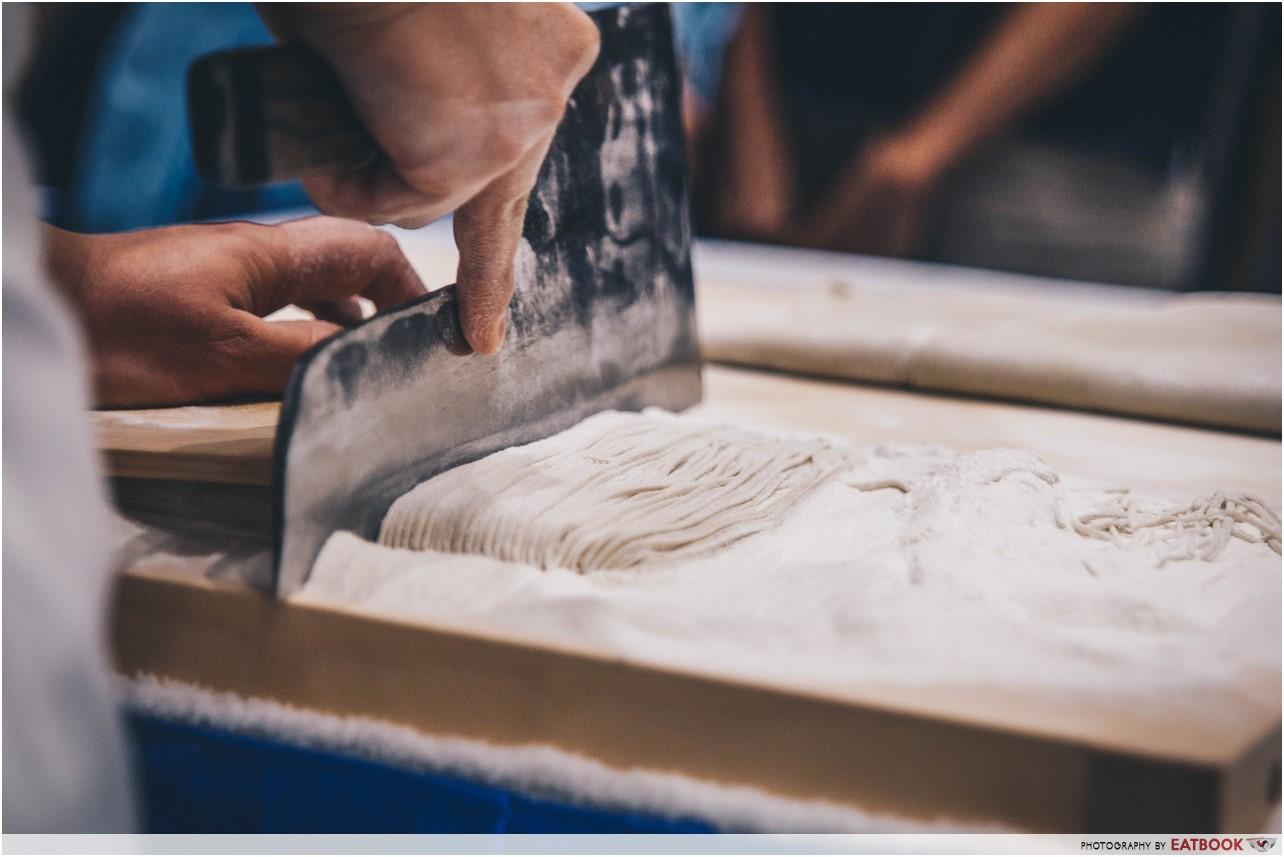 japanese soba - cutting soba