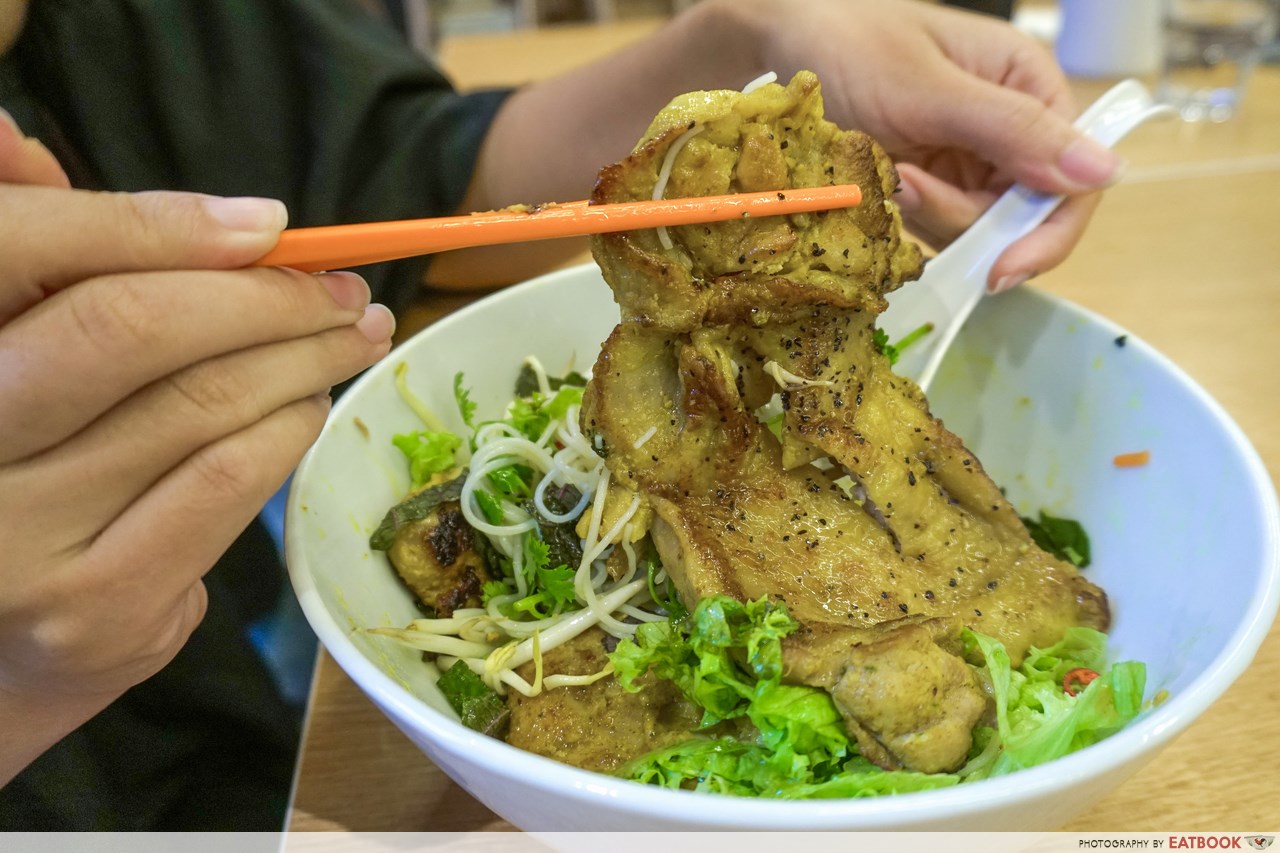 pho stop - grilled chicken