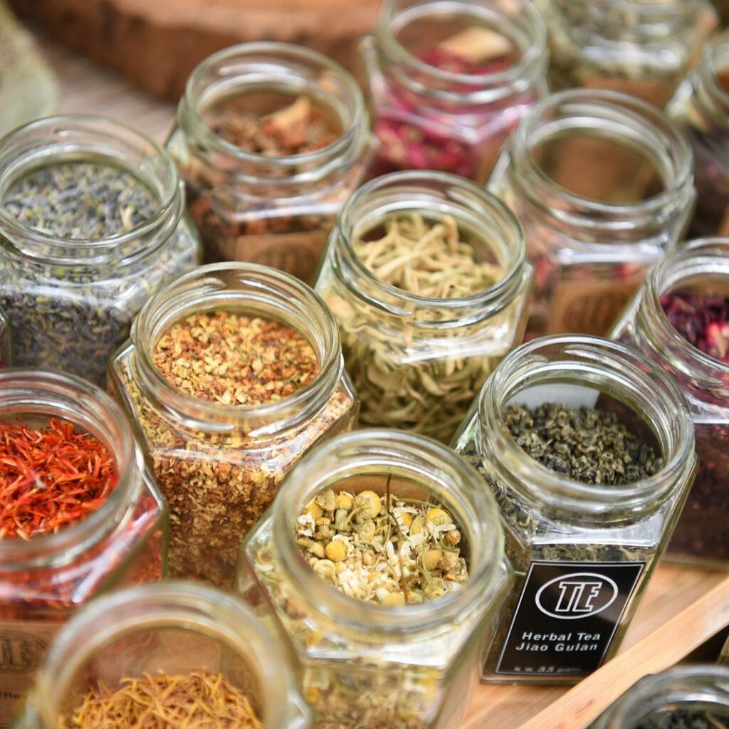 7 Tea Hacks For Tea Lovers To DIY An Atas Afternoon Tea Session At Home