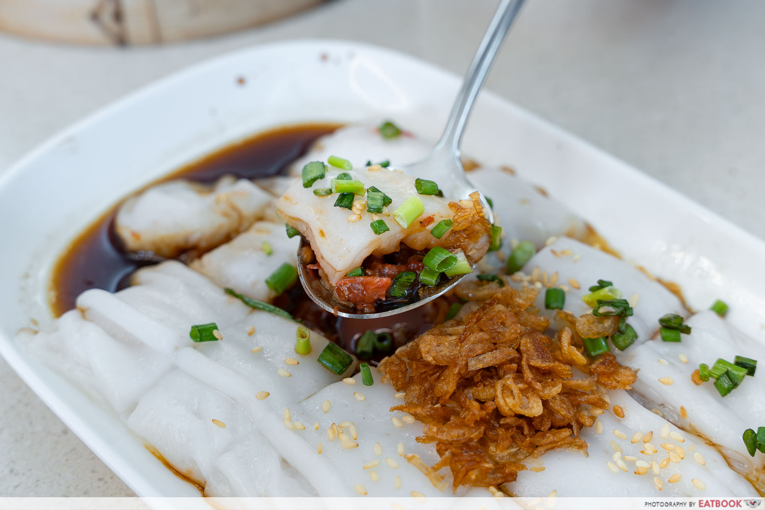 the-dim-sum-place-vermicelli-roll-with-roasted-chicken-char-siew-interaction