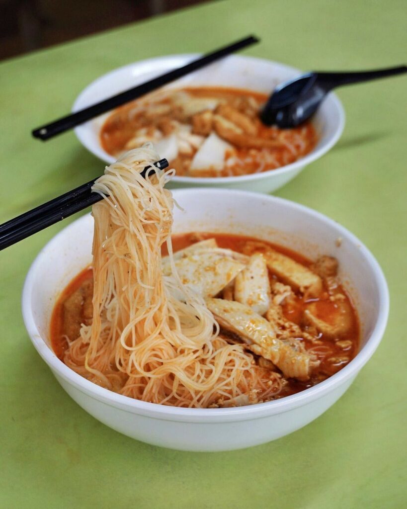10 Curry Chicken Noodle Stalls For Lemak Curry That’s Worthy Queuing