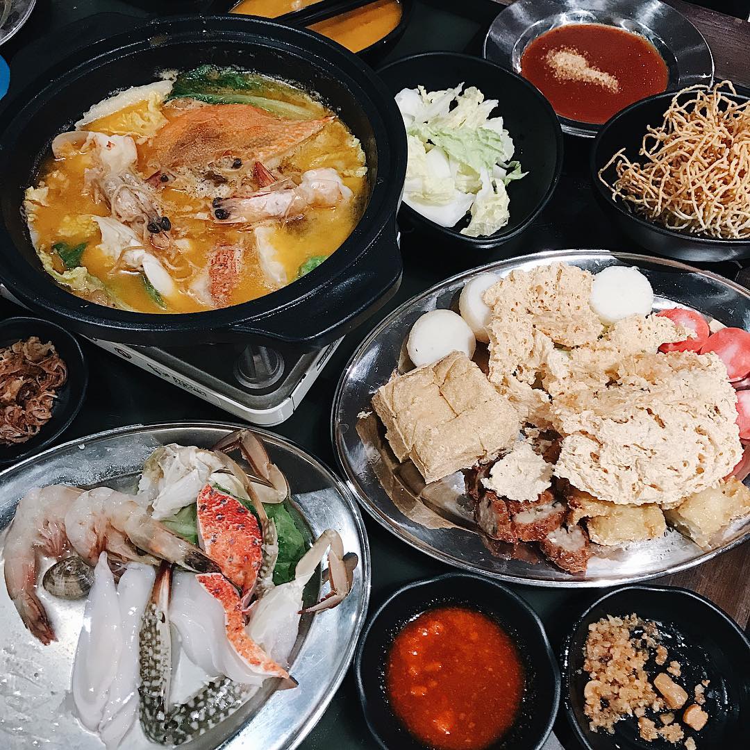 next-level prawn mee - prawn mee hotpot