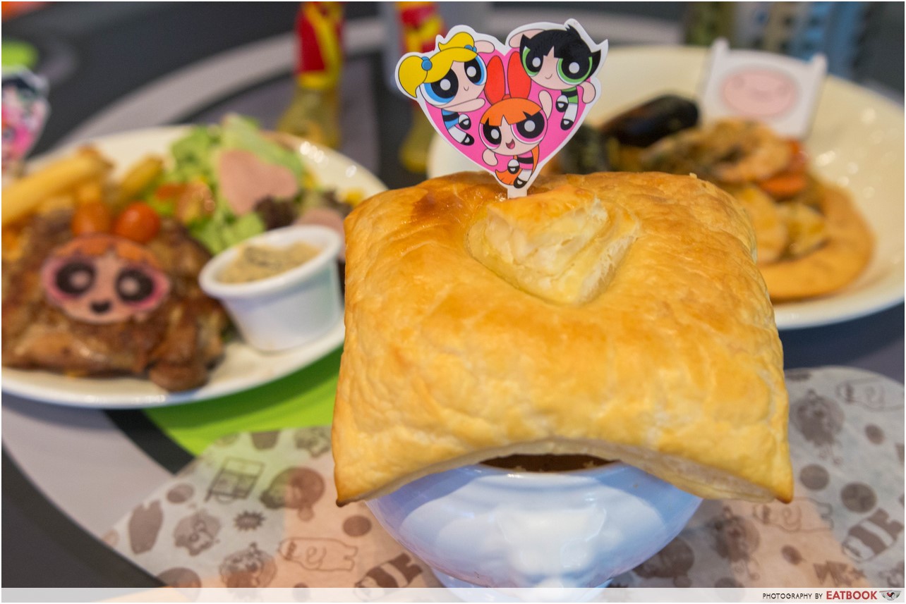 cartoon network cafe - powerpuff pie