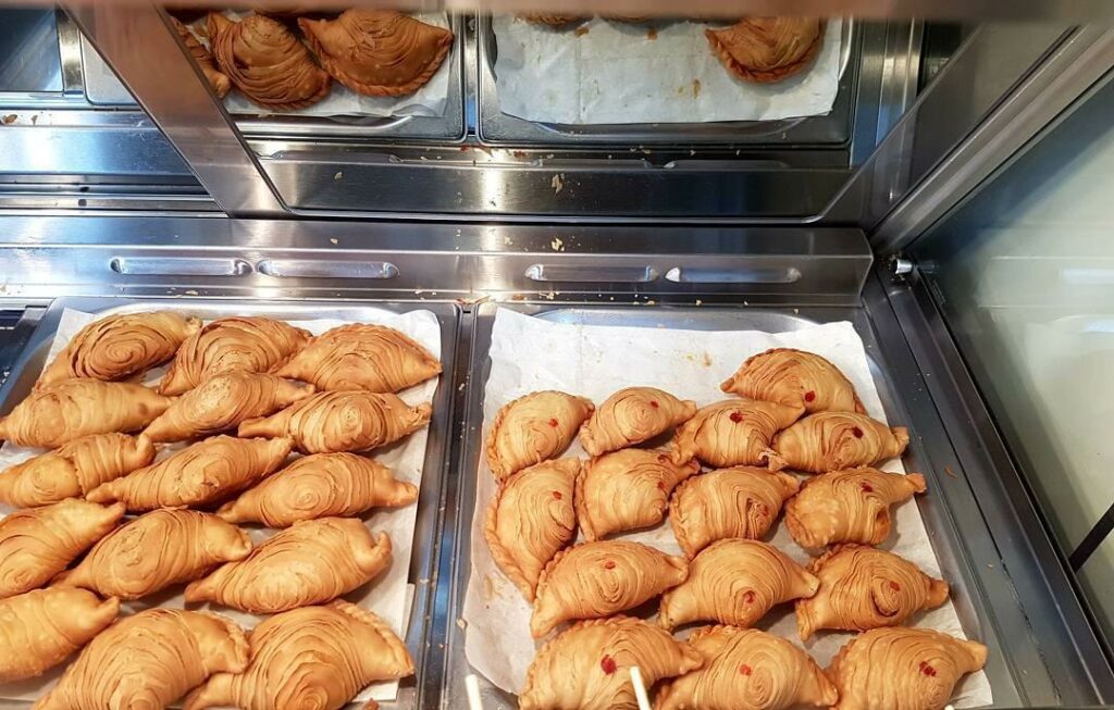 13 Best Curry Puff Stalls In Singapore Eatbook.sg
