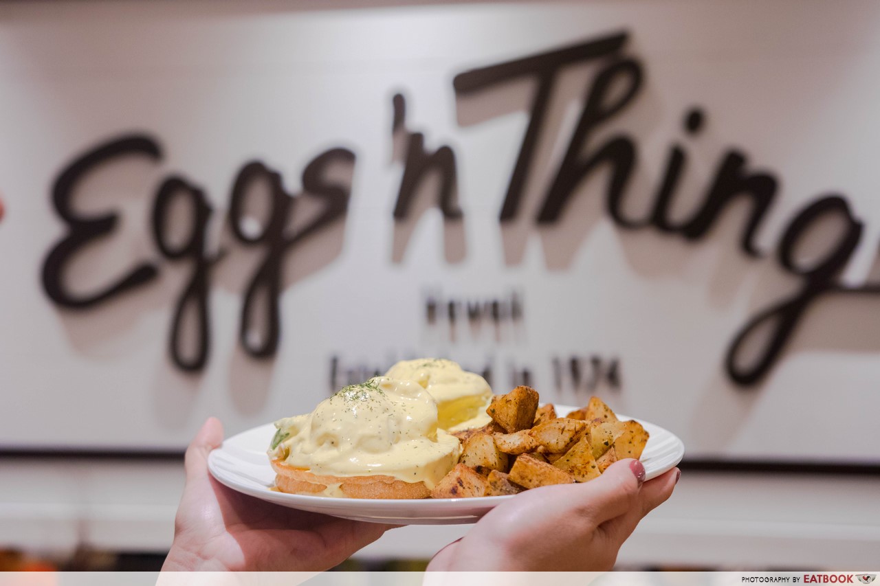 Eggs N Things Review New Brunch Spot From Hawaii With Giant Whipped