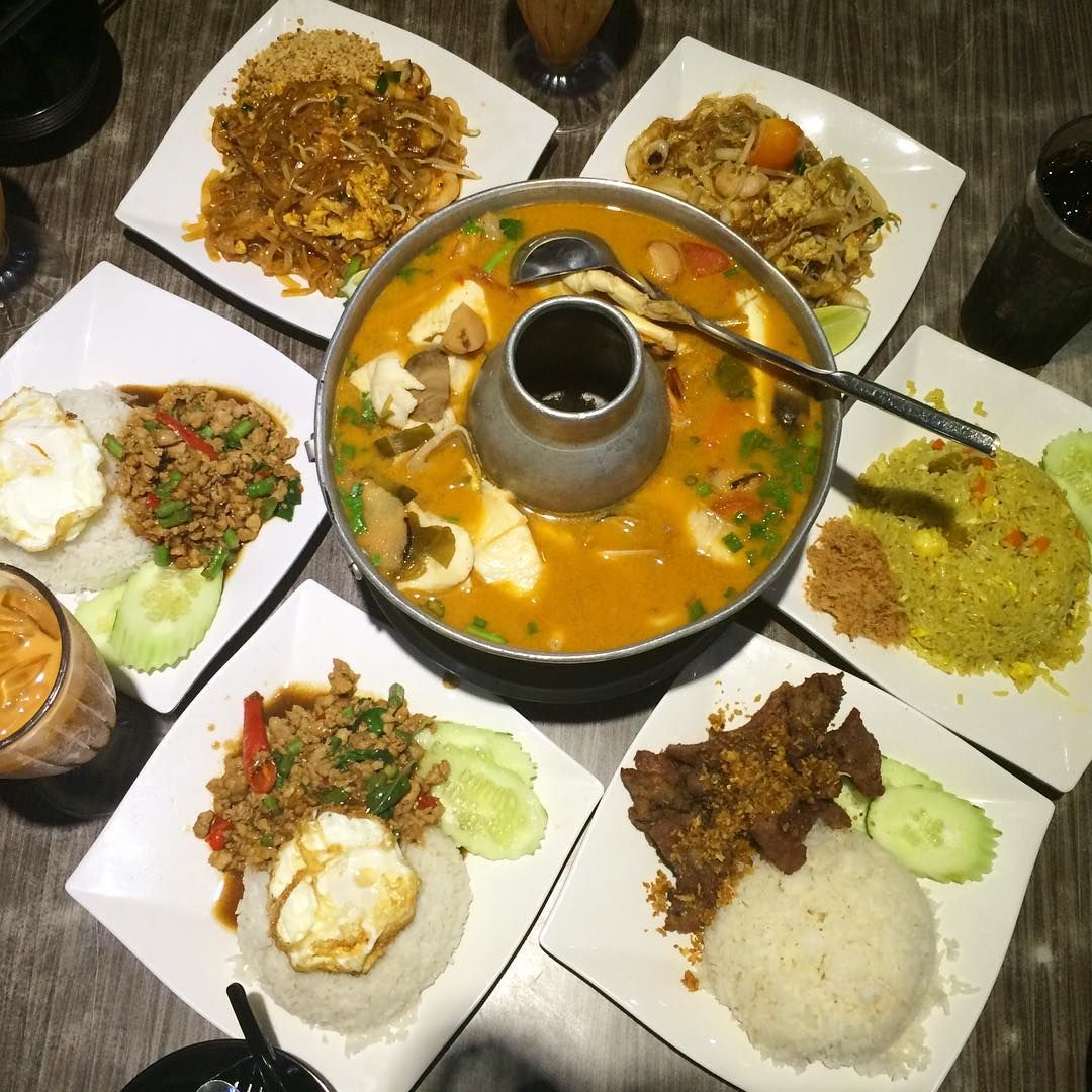 Late-Night Supper Spots - Aroy Dee Thai Kitchen