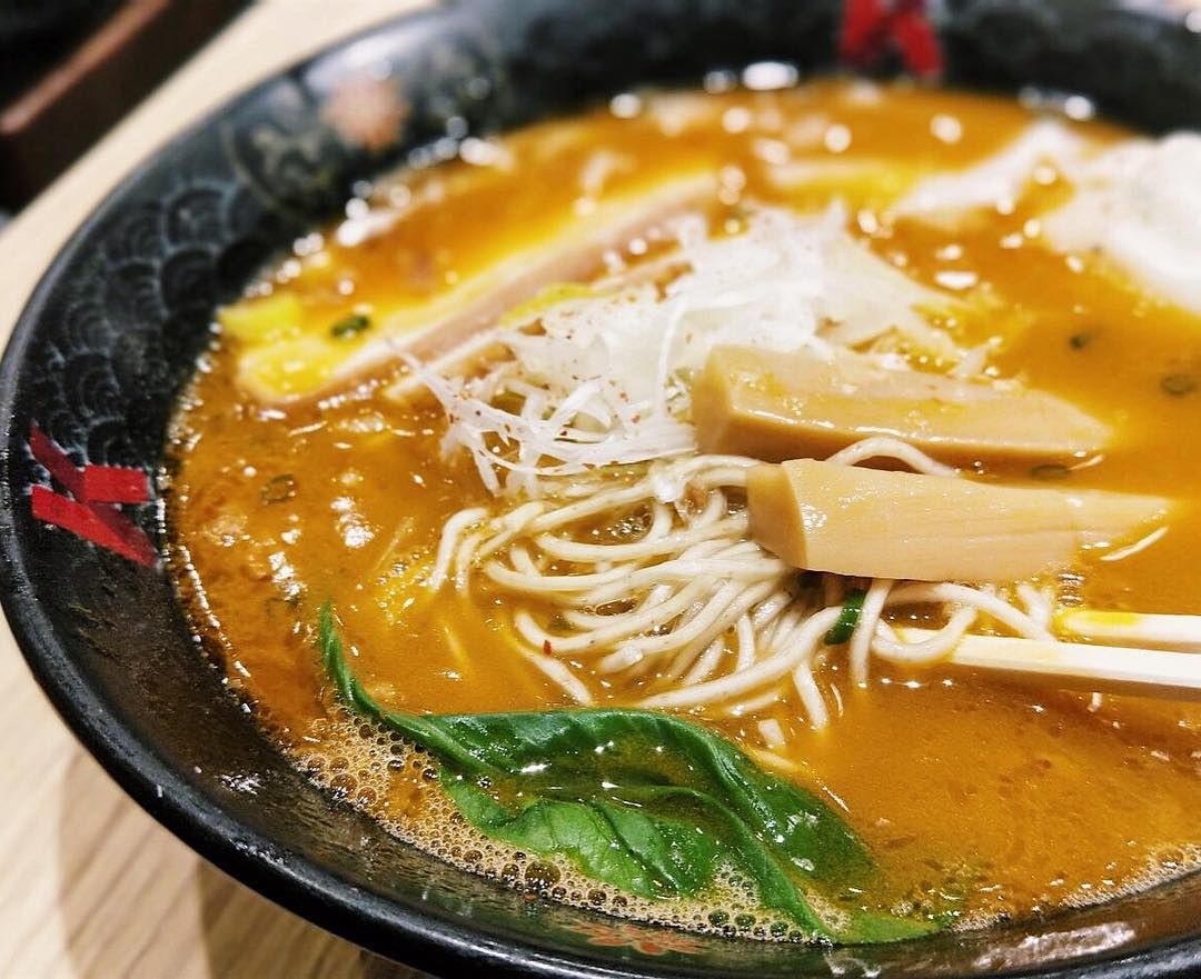 Late-Night Supper Spots - Ramen Keisuke Lobster King