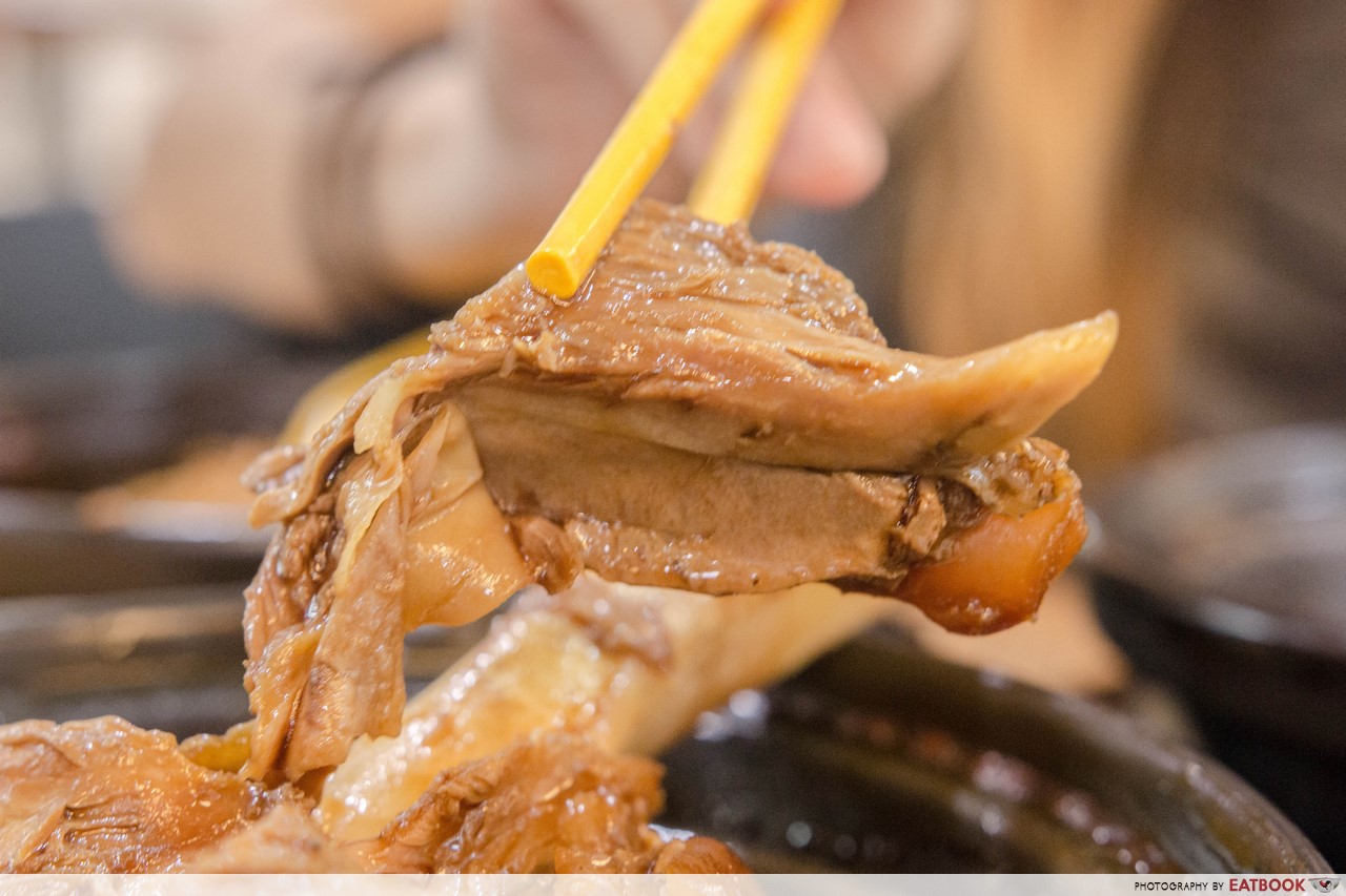 kee hiong klang bak kut teh - tua kut closer up