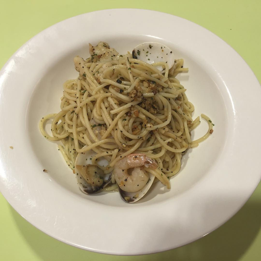 10 Ci Yuan Hawker Centre Food Including Yam Roll Lor Mee All Hougang