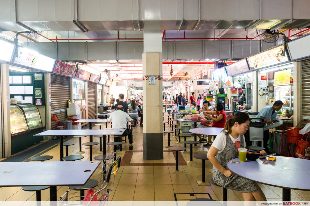 J&J Special Beef Noodle - Ambience Shot