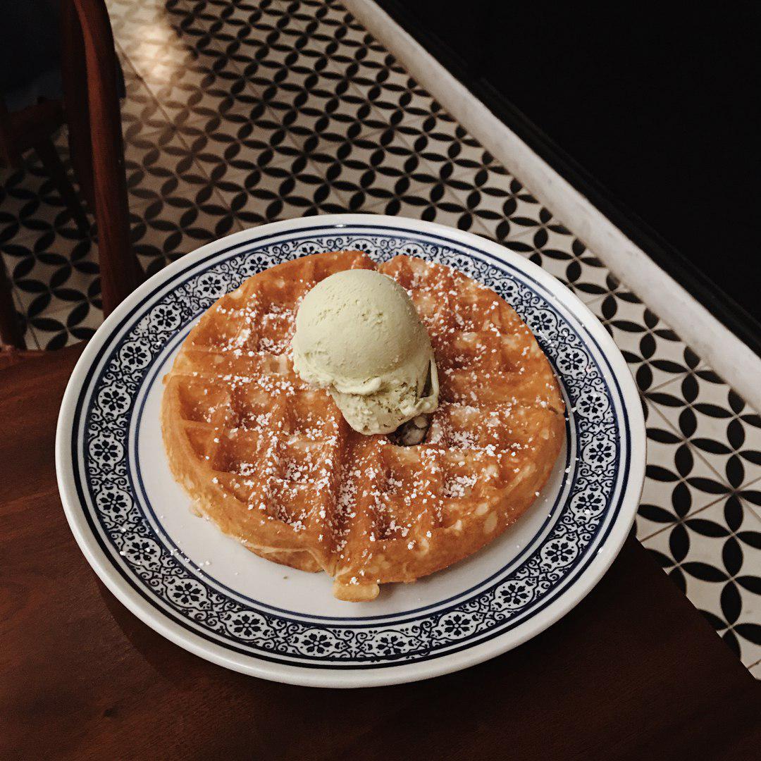 Romantic Cafes - Waffle with Ice-cream