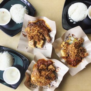 8 Famous Ayam Penyet Places At $5.50 And Below Around Singapore