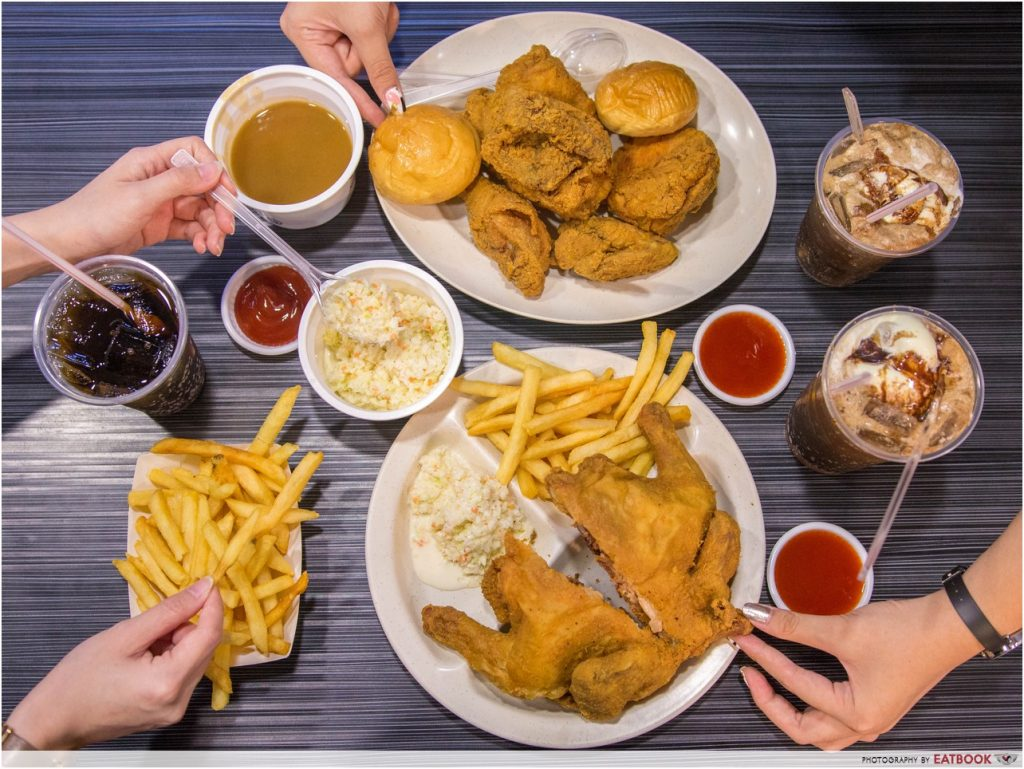 Arnold's Fried Chicken - Flatlay