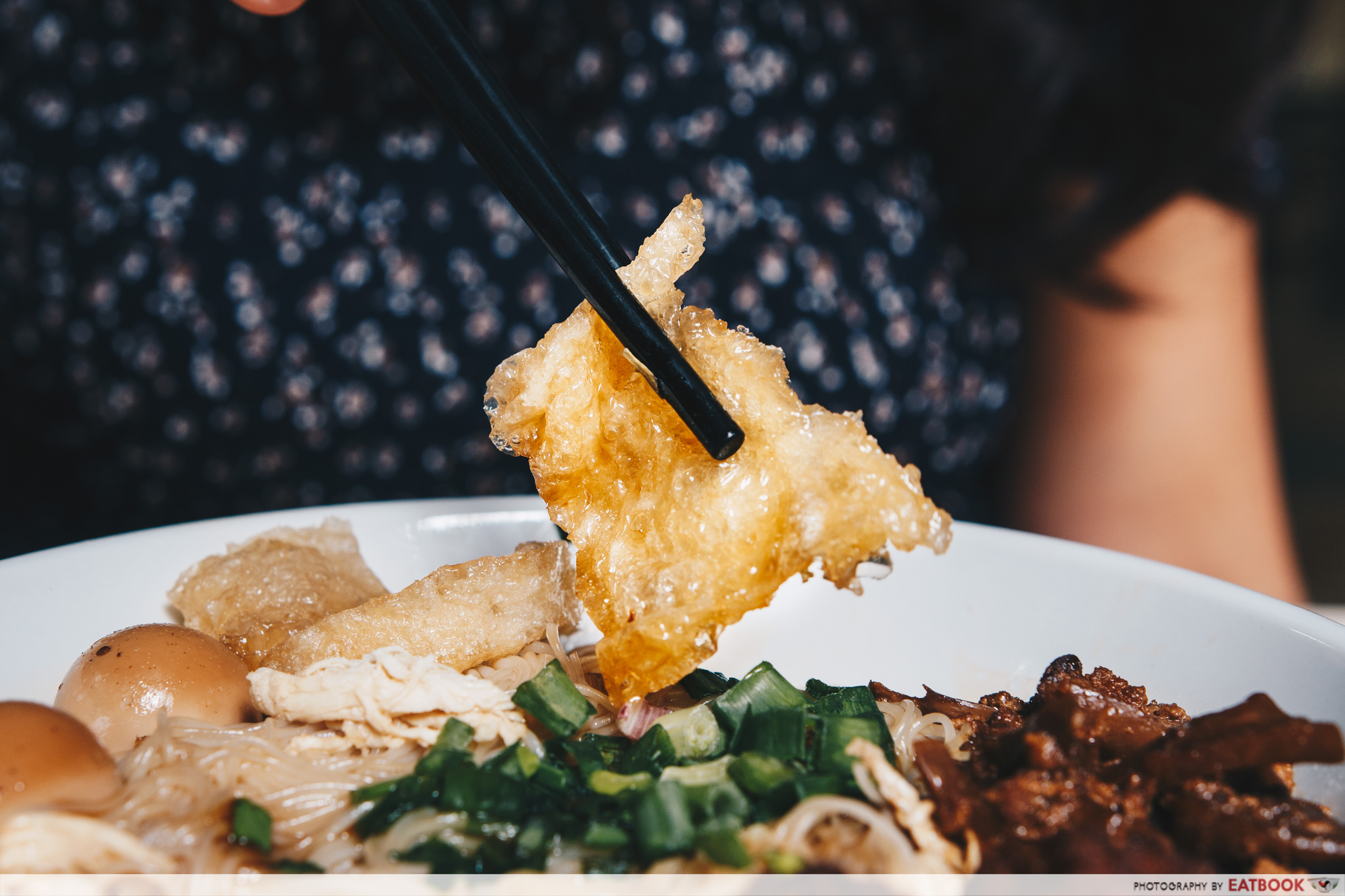 Aw's Signature Minced Pork Noodles - Fish Maw