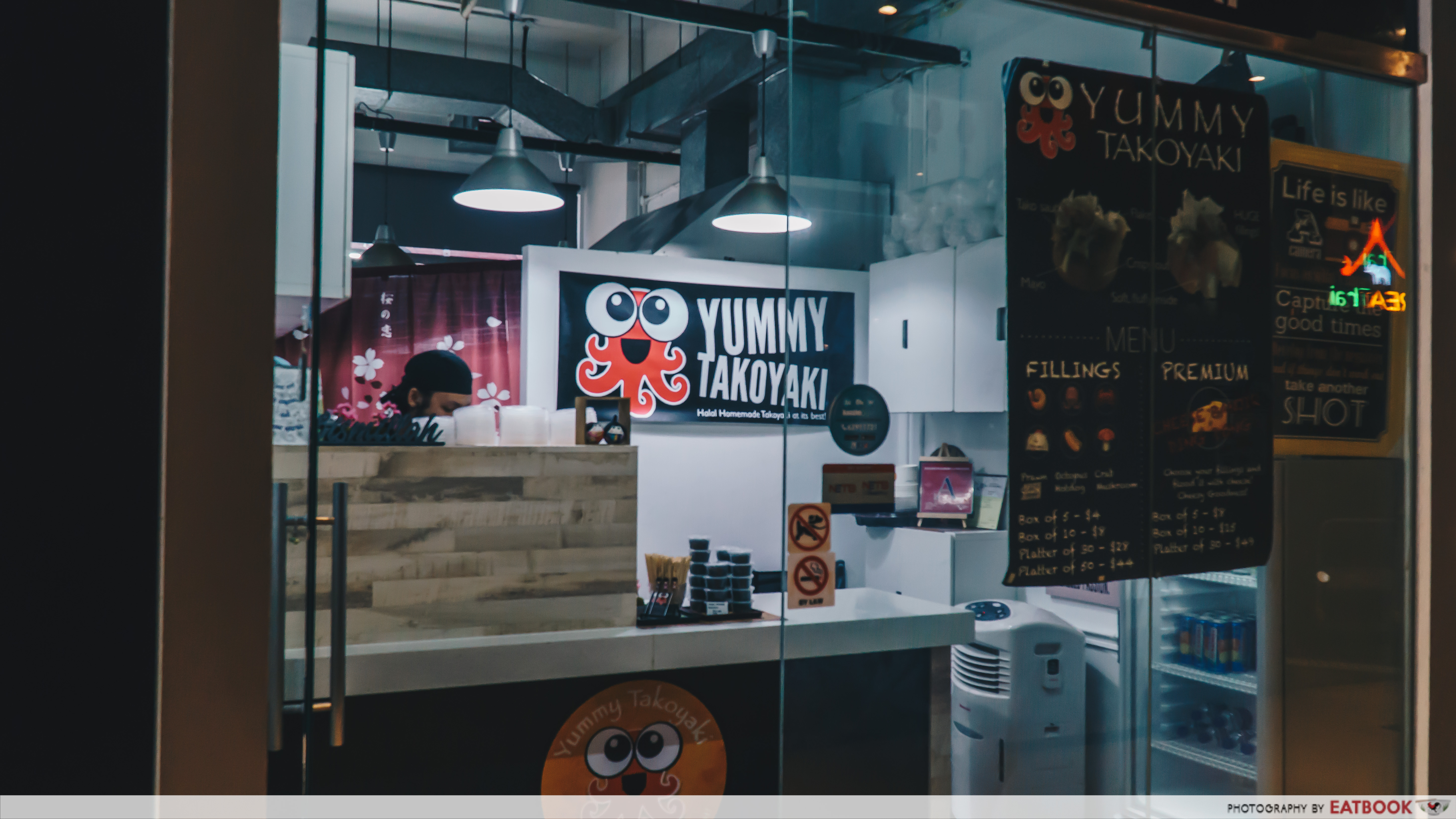 Yummy Takoyaki - Ambience