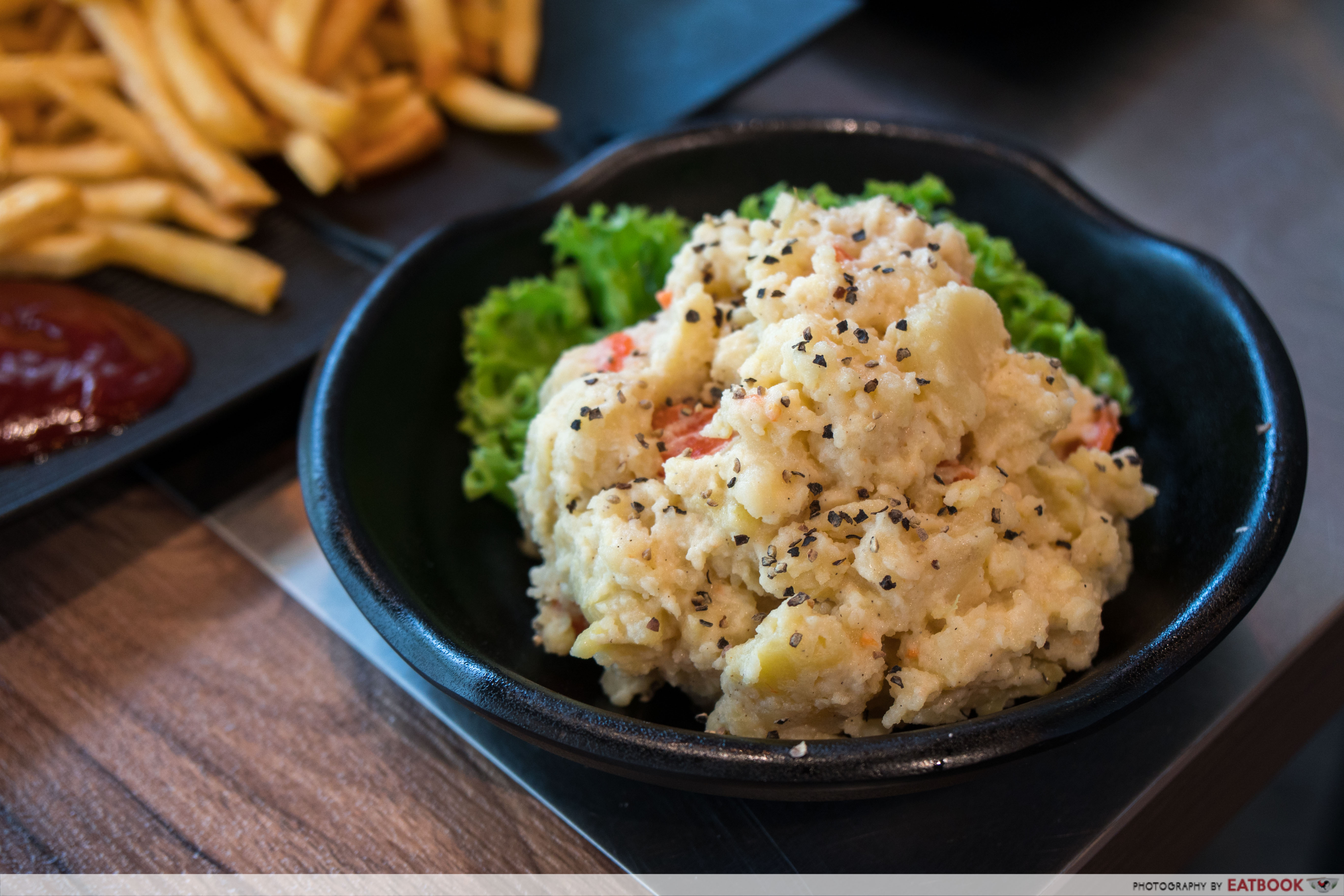 Yakinikuohji - potato salad