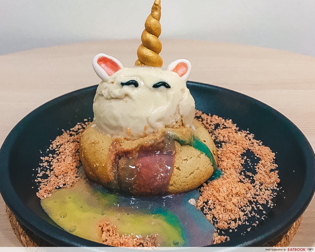 unicorn lava cookie