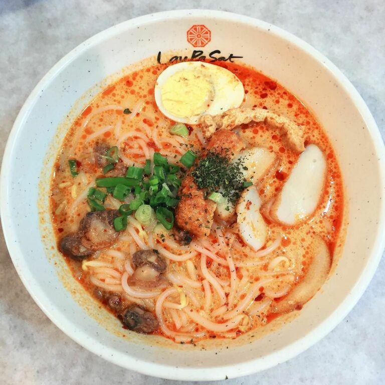 Lau Pa Sat Food Famous Food Court For Satay And Other Local Dishes