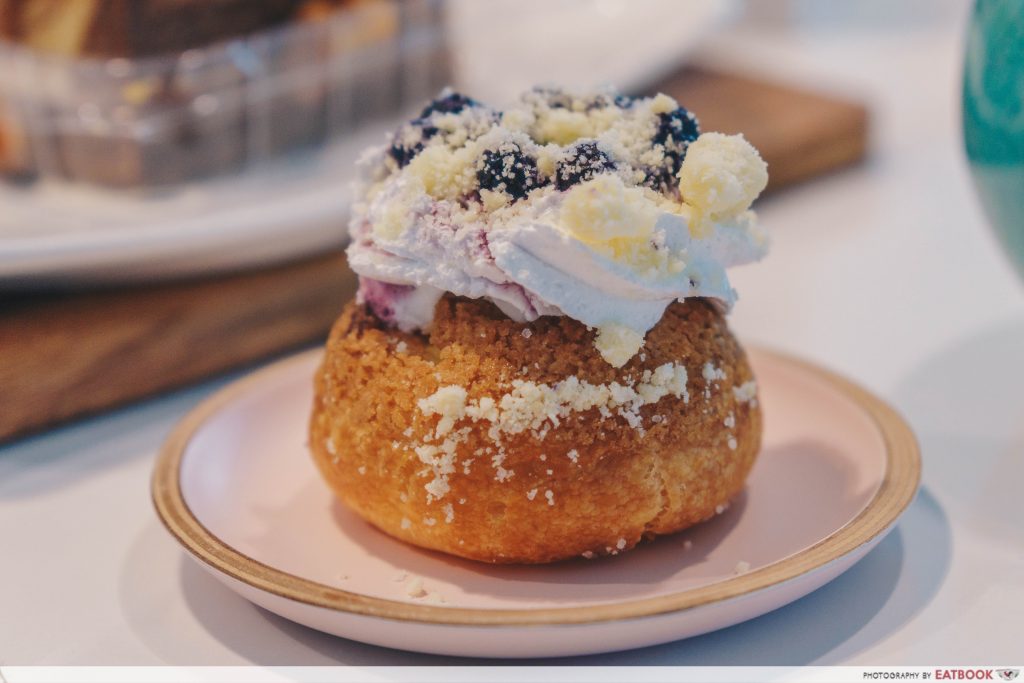 shubby sweets blueberry cheesecake choux
