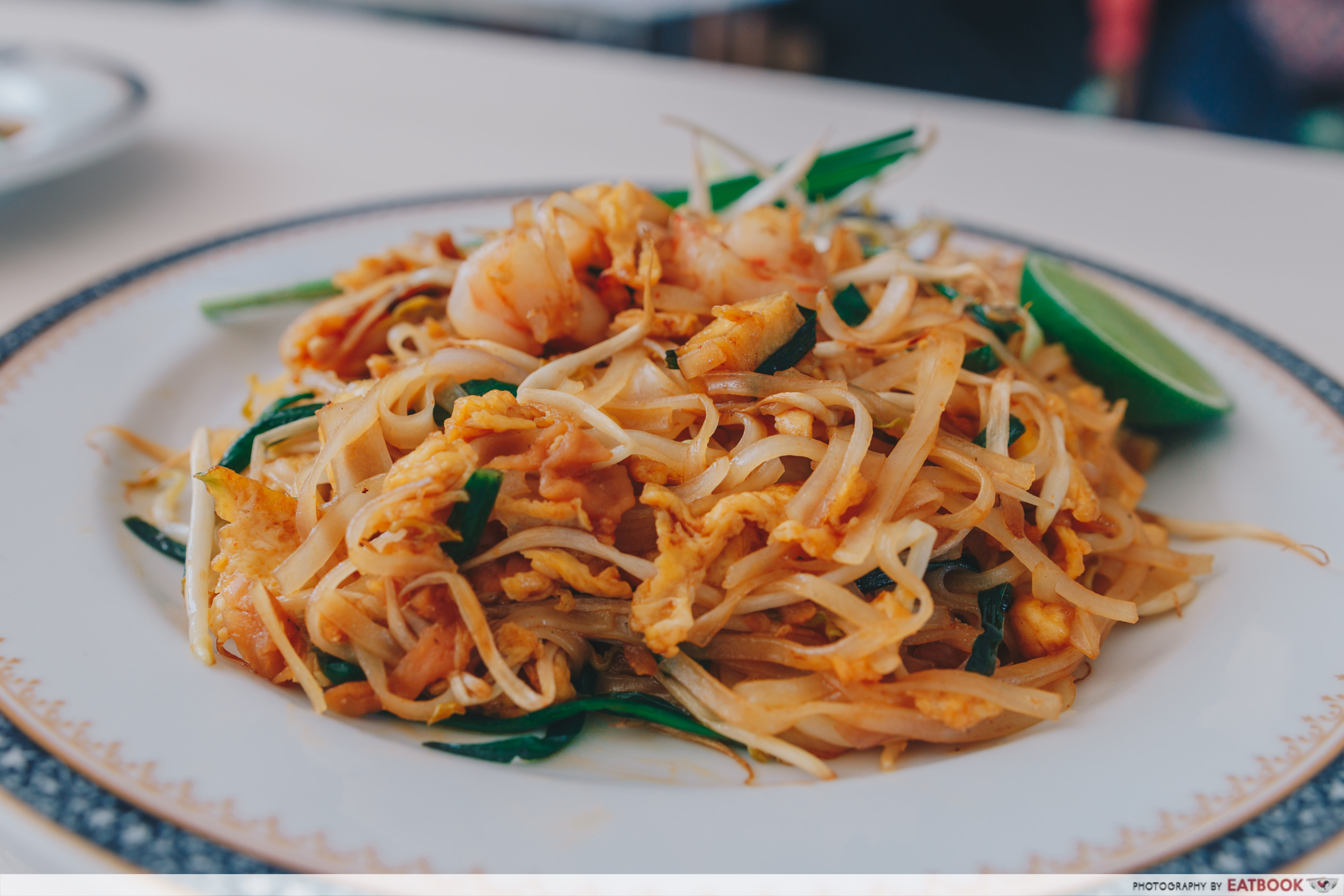 took lae dee pad thai closeup