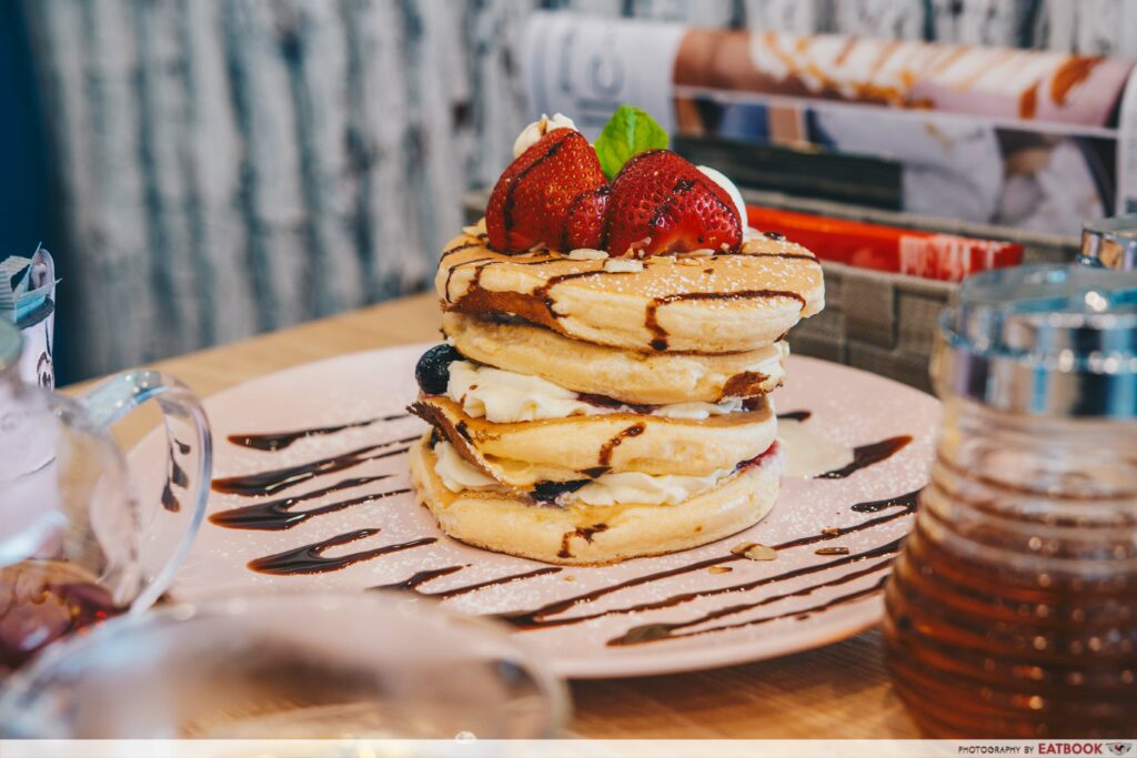 Belle-Ville - Strawberry and Mixed Berry Pancake