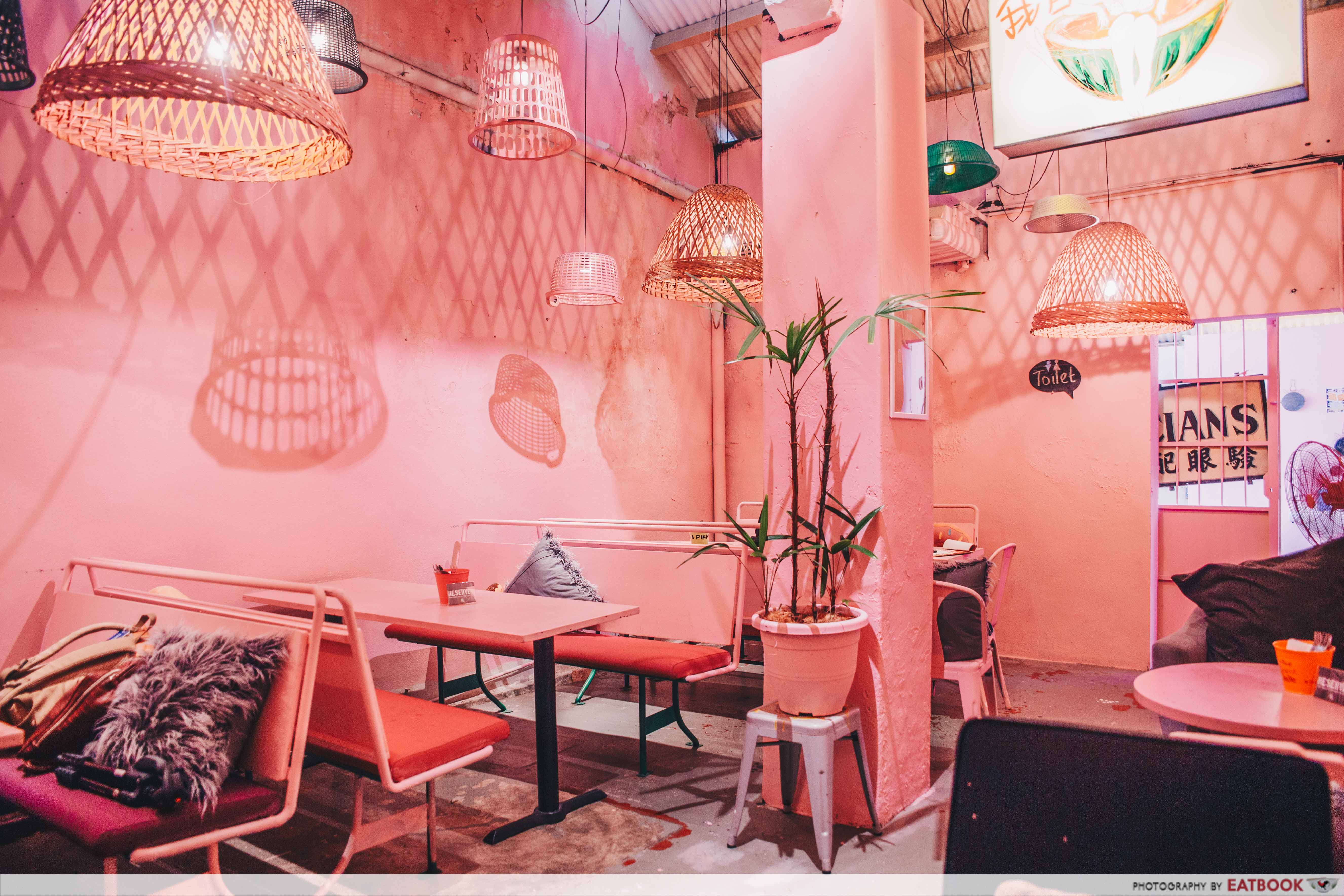 Cafes in Penang - Pik Nik Ambience Pink Room